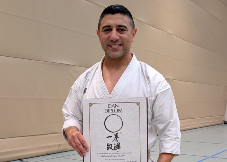 Großer Erfolg für den SV Unsu Karate Mömlingen: Sensei Mohammed Abu Wahib besteht Prüfung zum 6. Dan