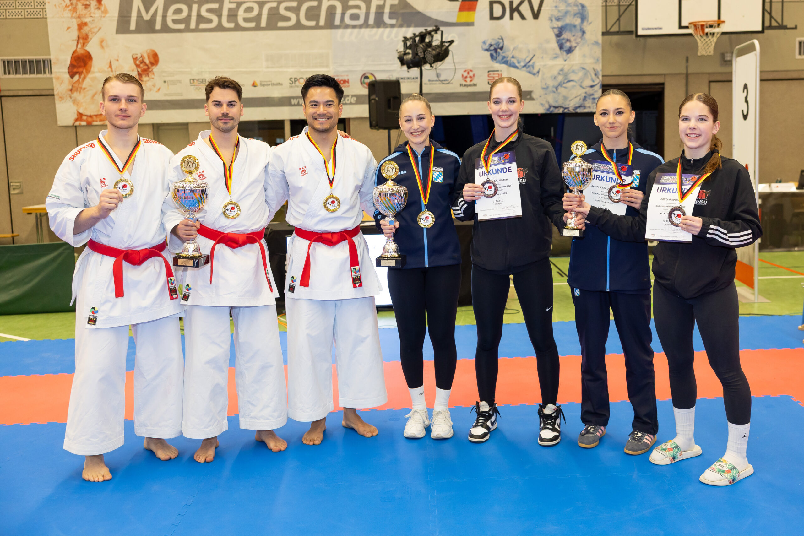 Du betrachtest gerade Jessica Vlai und Nawapon Pattanasakoo führen den SV UNSU Karate Mömlingen zu starken Erfolgen auf Deutscher Meisterschaft